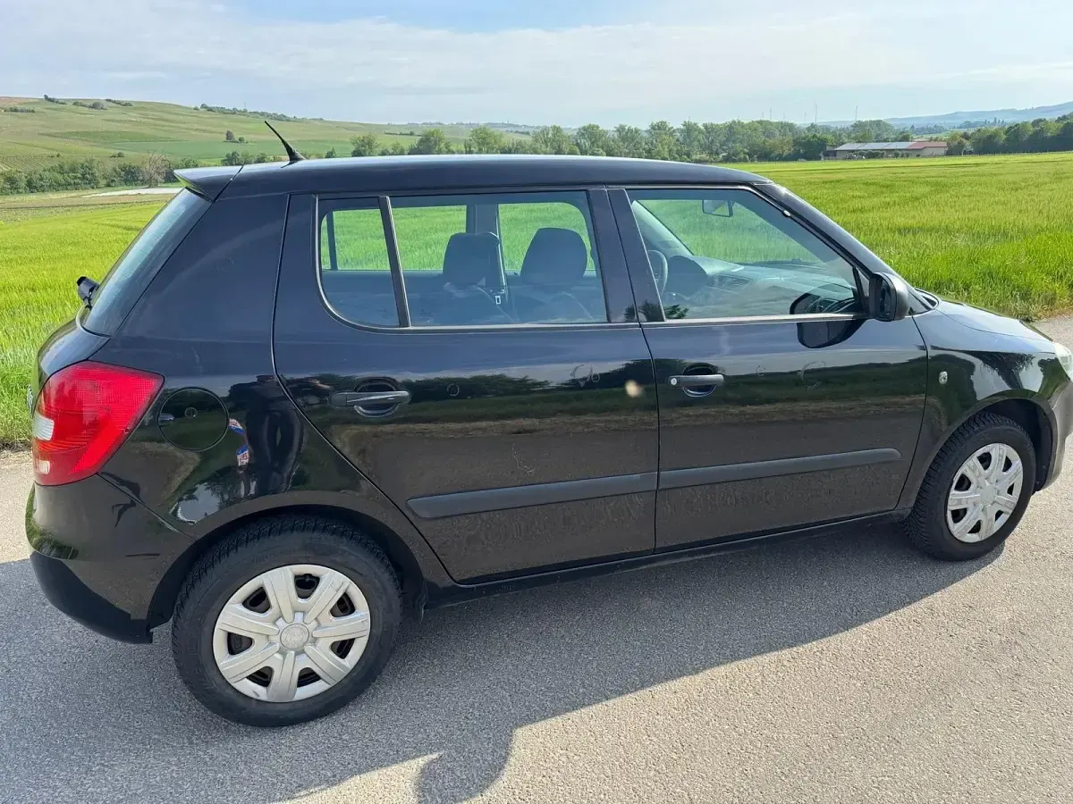 Gebraucht Skoda Fabia 60 PS (44 kW) 2010 Schwarz Kleinwagen