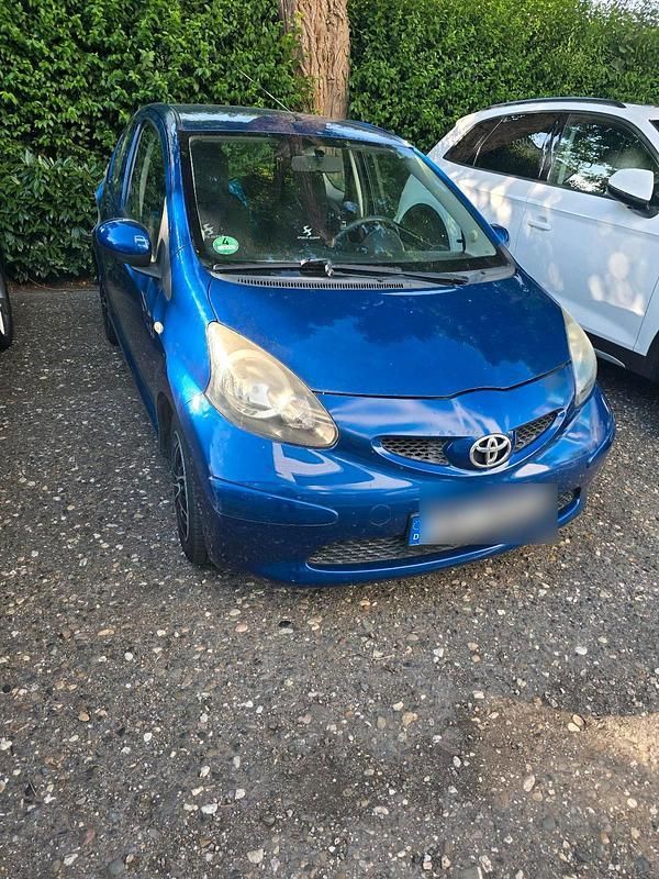 Blau Gebraucht 2008 Toyota Aygo Kleinwagen | 1.700 € (Guter Preis) - Bild 1/4