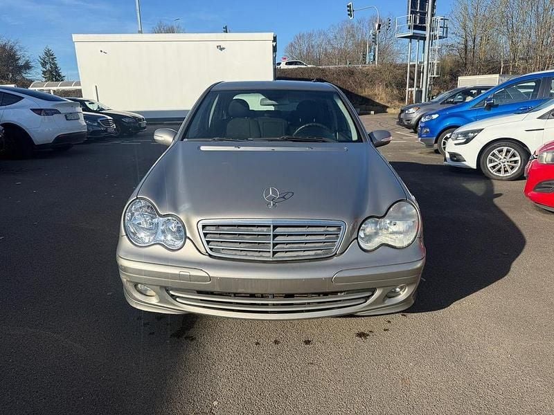 Gebraucht Mercedes C200 122 PS (89 kW) 2005 Silber Limousine
