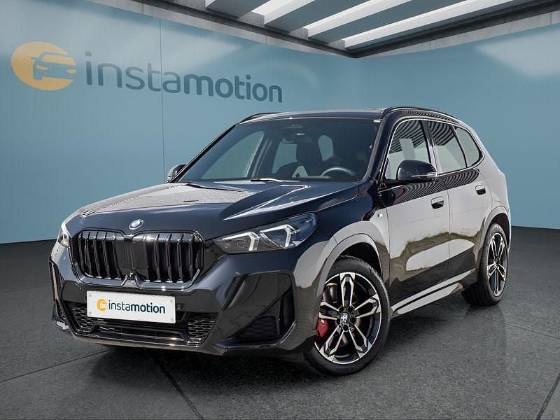 Schwarz Gebraucht 2025 BMW X1 SUV | 43.749 € (Fairer Preis) - Bild 1/4