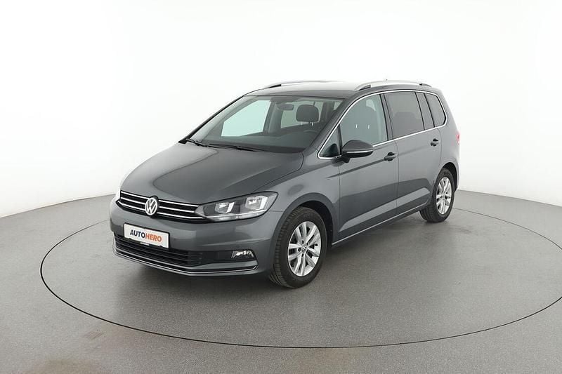 Grau Gebraucht 2019 VW Touran Highline Van / Kleinbus | 21.050 € (Superpreis) - Bild 1/3