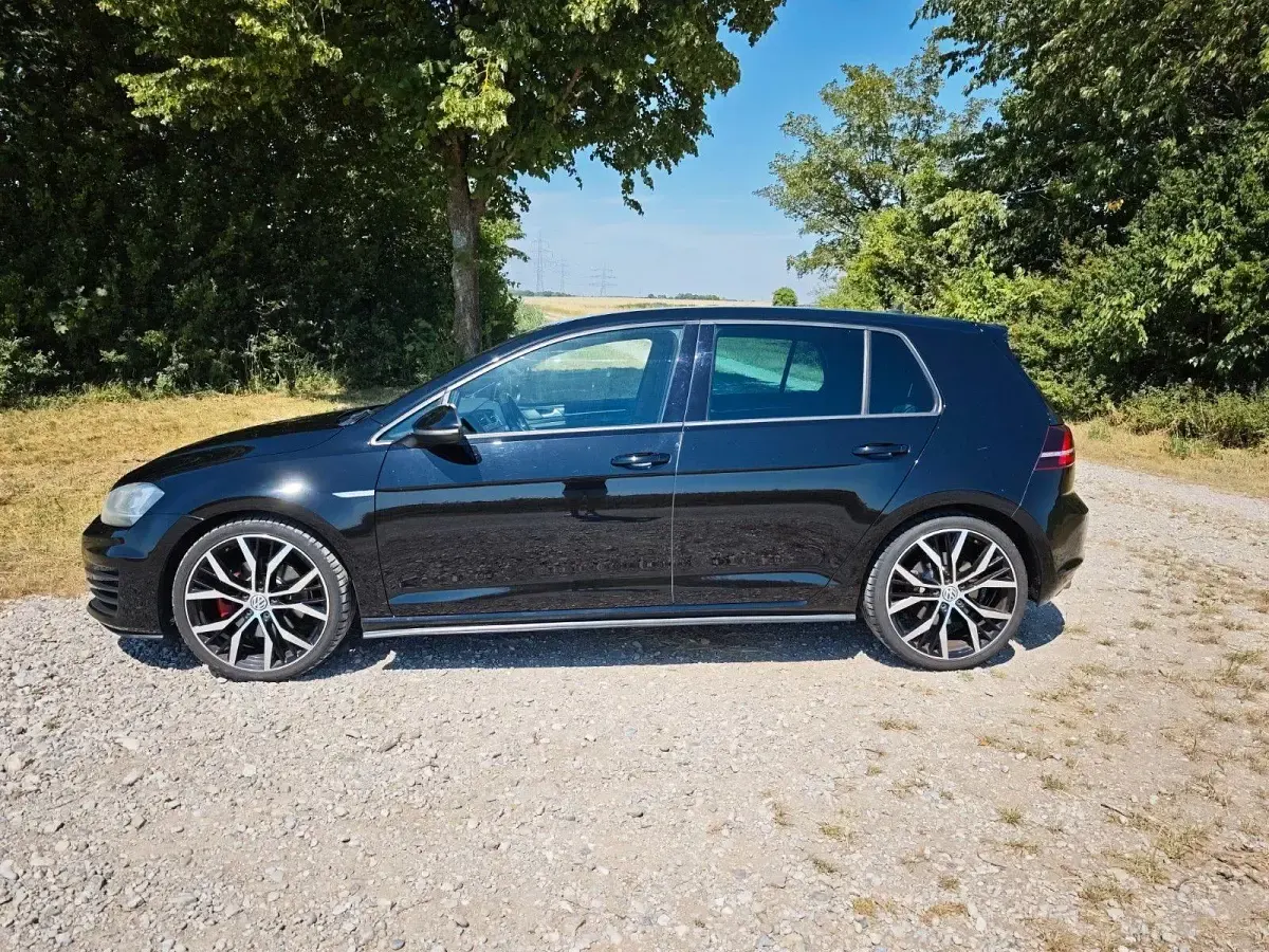 Gebraucht VW Golf VII GTD 184 PS (135 kW) 2014 Schwarz Limousine