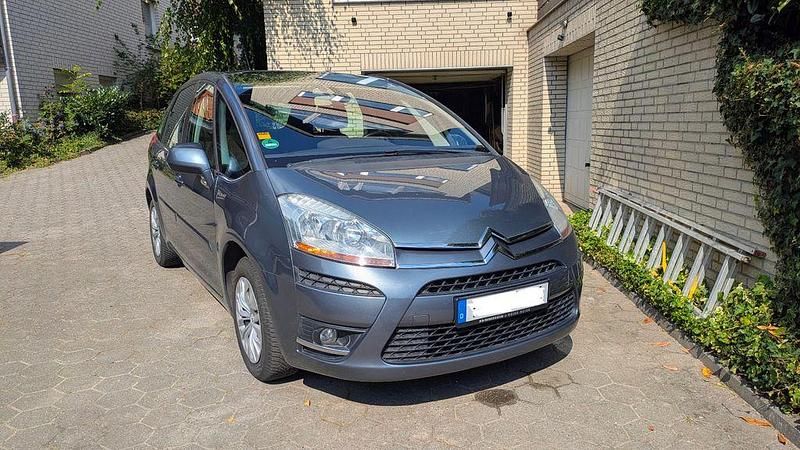 Grau Gebraucht 2010 Citroën C4 Picasso Van / Kleinbus | 3.600 € (Fairer Preis) - Bild 1/4