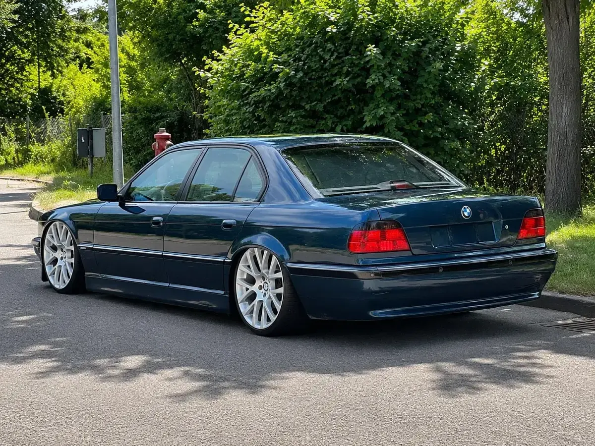 Gebraucht BMW 728 193 PS (141 kW) 1996 Blau Limousine