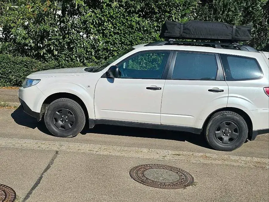 Gebraucht Subaru Forester 150 PS (110 kW) 2010 Weiß SUV