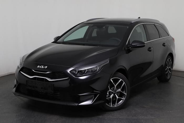 Schwarz, black pearl (1k) Neu 2025 Kia Ceed Sportswagon Gold Kombi | 24.540 € (Guter Preis) - Bild 1/4