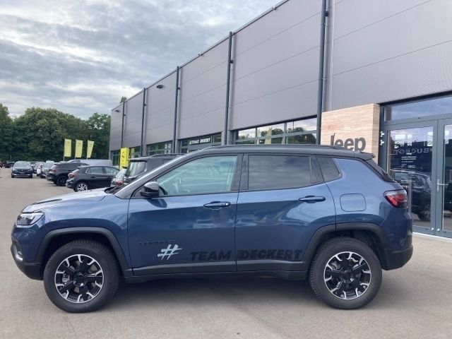 Gebraucht Jeep Compass 241 PS (177 kW) 2024 Blue shade metallic clear coat SUV