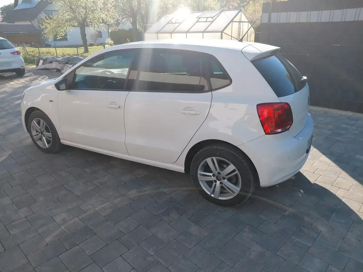 Second-hand VW Polo Match 86 CP (63 kW) 2012 Alb Hatchback