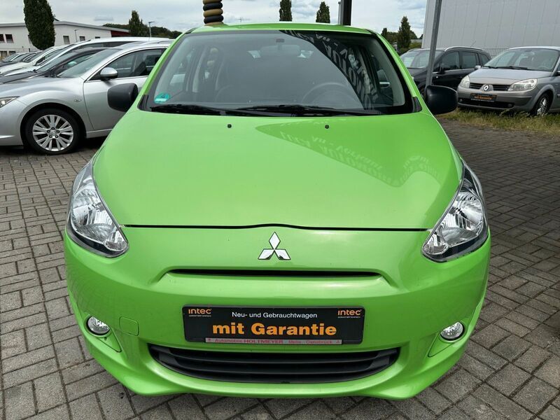 Gebraucht Mitsubishi Space Star Classic Collection 71 PS (52 kW) 2015 Grün Kleinwagen