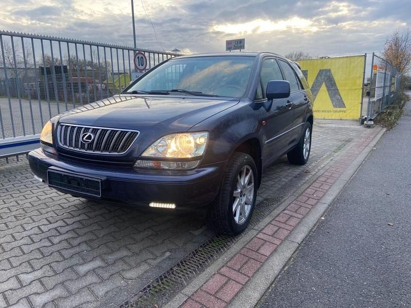 Blau Gebraucht 2001 Lexus RX300 SUV | 4.200 € - Bild 1/4