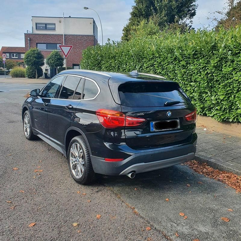 Gebraucht BMW X1 Advantage 150 PS (110 kW) 2018 Schwarz SUV