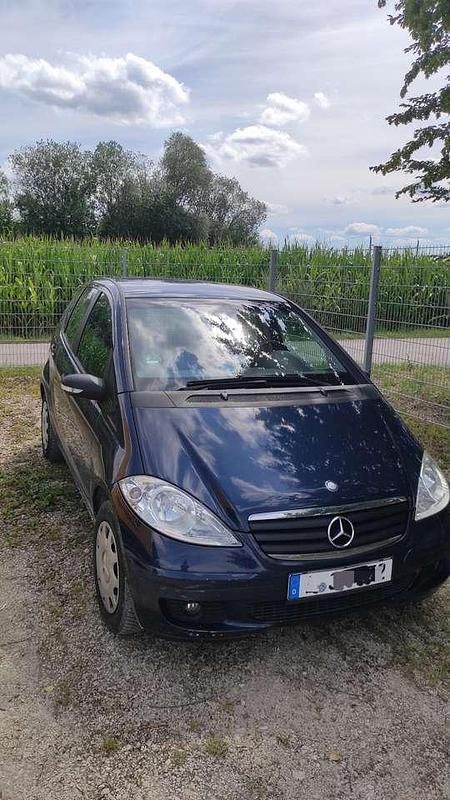 Blau Gebraucht 2004 Mercedes A150 Classic Limousine | 2.400 € (Fairer Preis) - Bild 1/4
