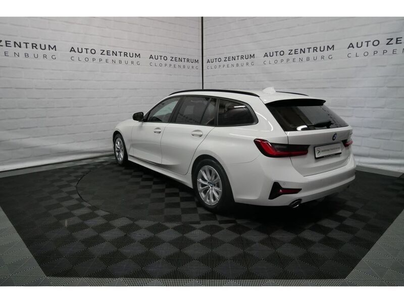 Gebraucht BMW 320 Advantage 190 PS (139 kW) 2020 Weiß Limousine