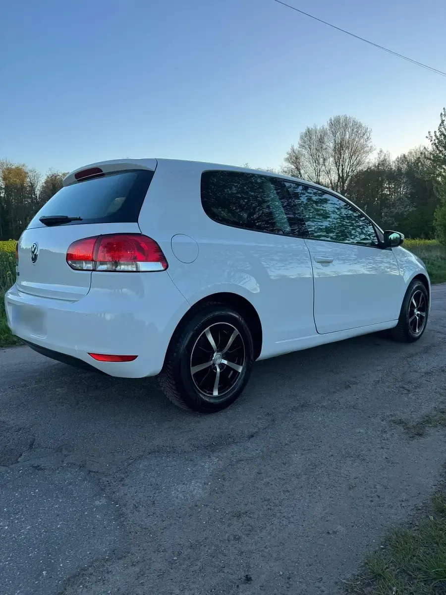 Usata VW Golf 84 CV (61 kW) 2009 Bianco Coupé