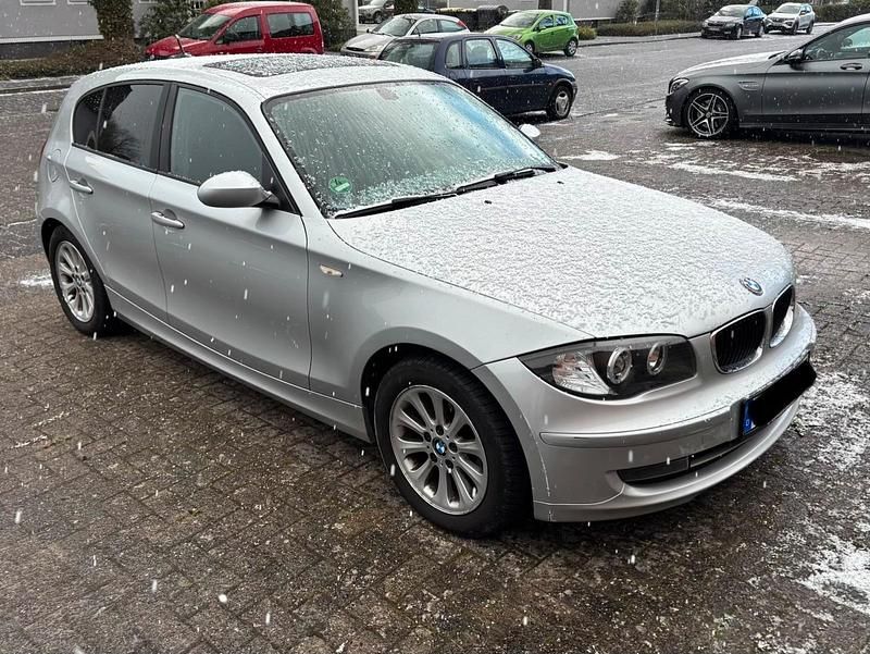 Gebraucht BMW 118 143 PS (105 kW) 2007 Silber Kleinwagen