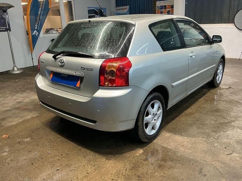 Gebraucht Toyota Corolla Edition 97 PS (71 kW) 2006 Silber Limousine