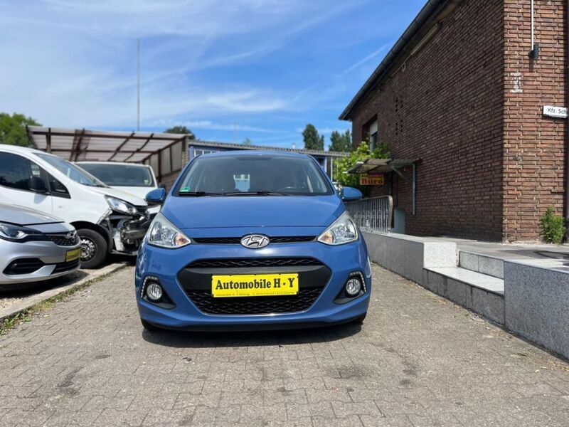Blau Gebraucht 2014 Hyundai i10 Intro Edition Kleinwagen | 4.999 € (Guter Preis) - Bild 1/4