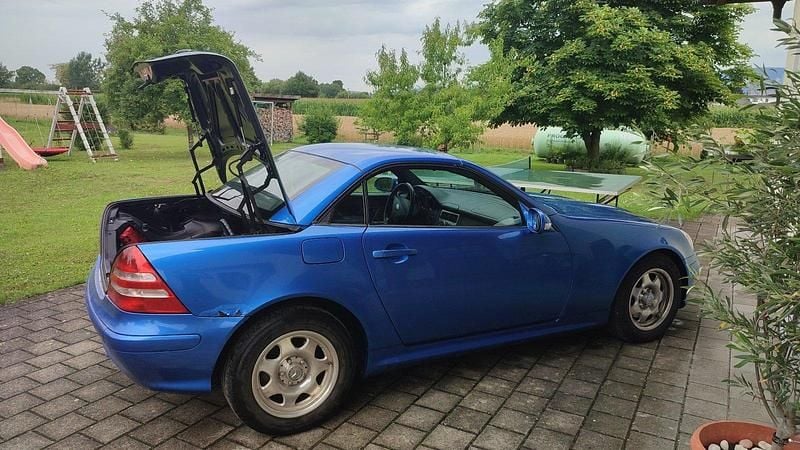 Gebraucht Mercedes SLK200 163 PS (119 kW) 2000 Blau Cabrio