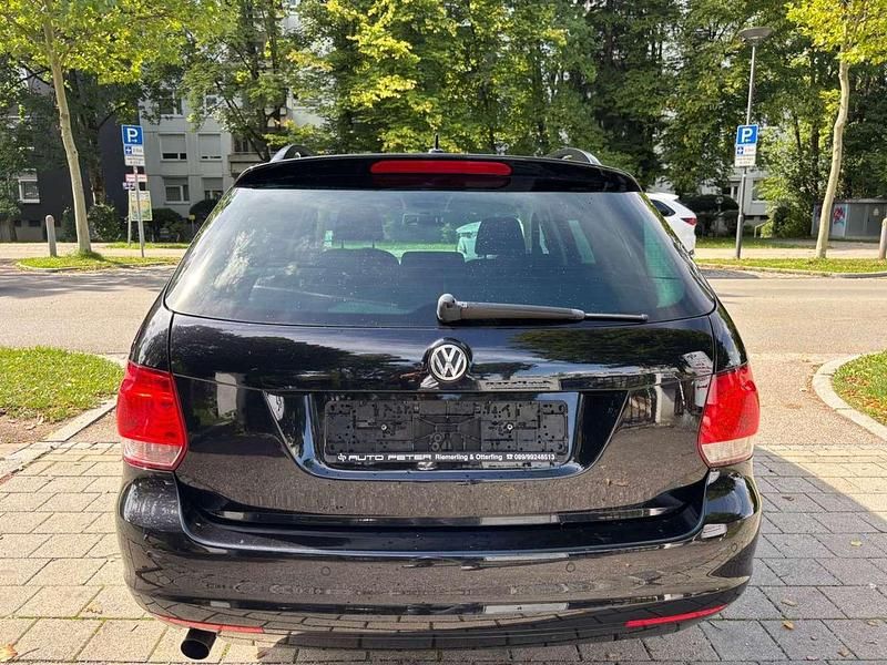 Gebraucht VW Golf VII Match 105 PS (77 kW) 2012 Schwarz Kombi