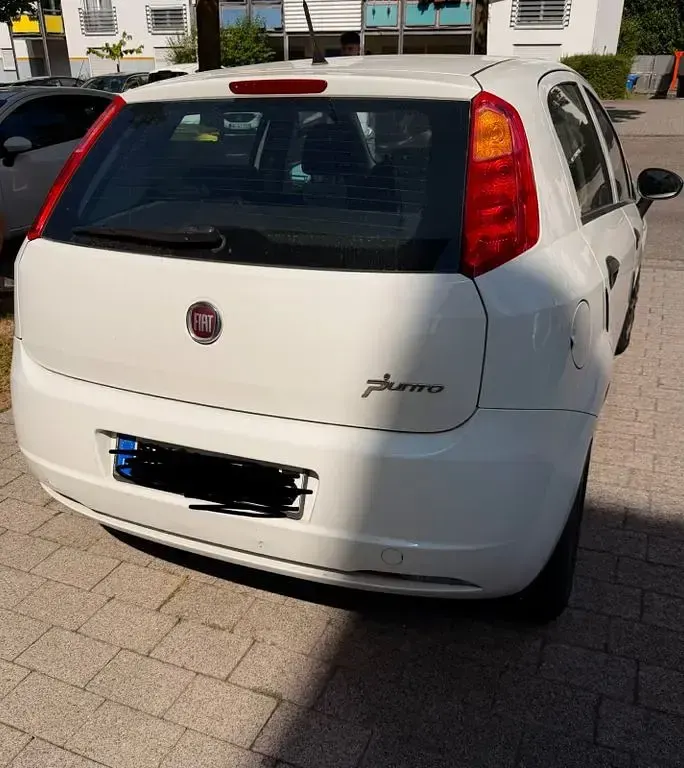 Gebraucht Fiat Punto 69 PS (50 kW) 2013 Weiß Kleinwagen