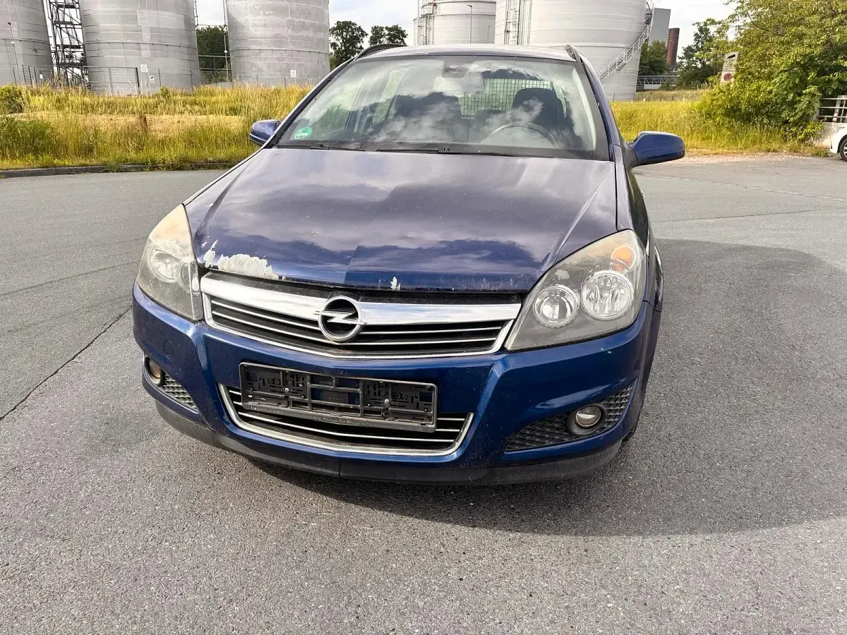 Gebraucht Opel Astra 116 PS (85 kW) 2008 Blau Kombi