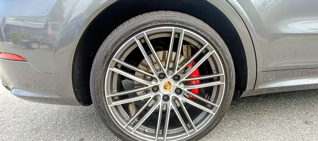 Gebraucht Porsche Cayenne 460 PS (338 kW) 2021 Grau SUV