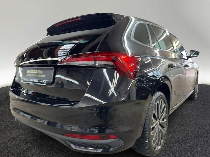 Gebraucht Skoda Scala Selection 150 PS (110 kW) 2025 Schwarzmagic perleffekt Kleinwagen