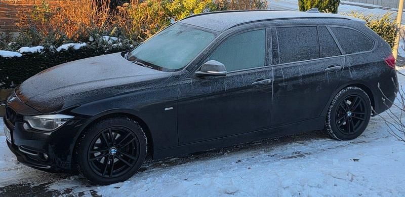 Gebraucht BMW 320 Sport Line 190 PS (139 kW) 2016 Schwarz Kombi