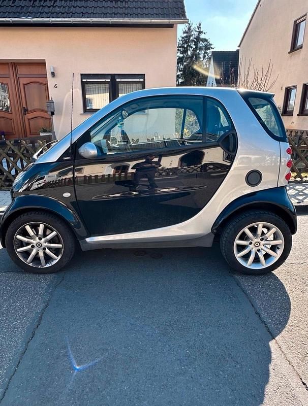Schwarz Gebraucht 2006 Smart ForTwo Coupé Kleinwagen | 2.250 € (Fairer Preis) - Bild 1/4
