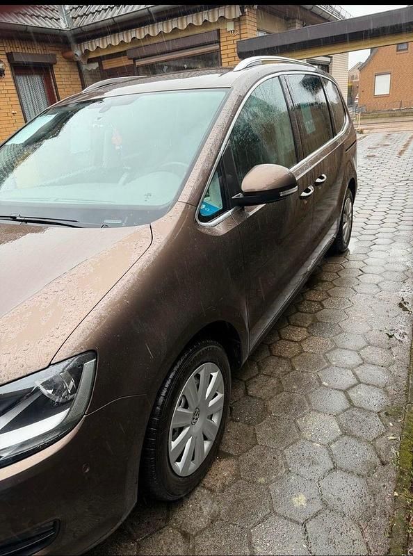 Gebraucht VW Sharan 140 PS (102 kW) 2013 Andere farben Van / Kleinbus