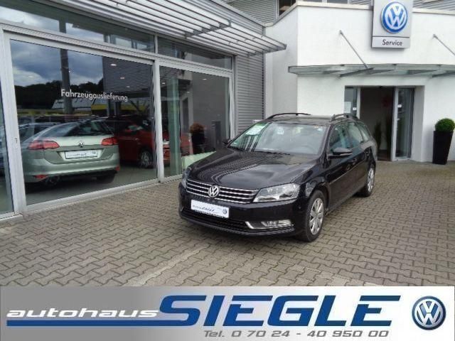 Schwarz metallic Gebraucht 2014 VW Passat Kombi | 15.490 € - Bild 1/4