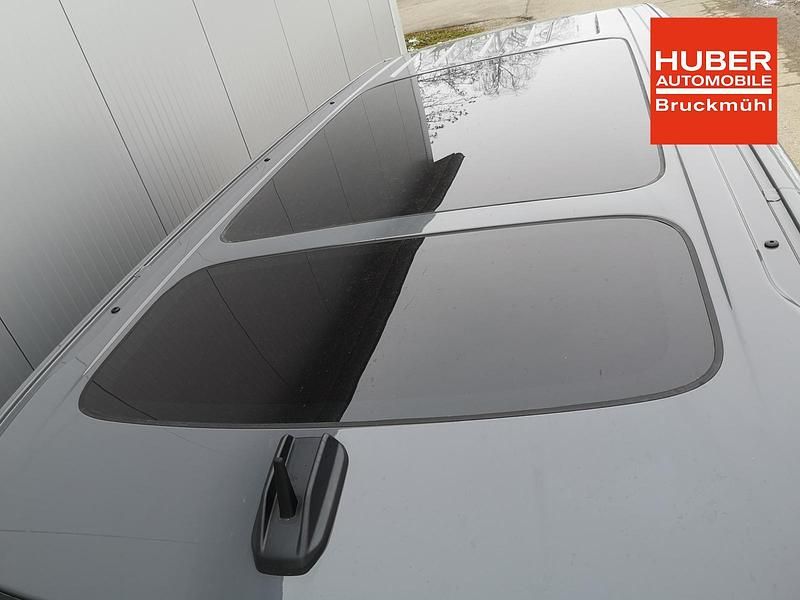 Neu VW Multivan Edition 179 PS (131 kW) 2025 Puregrey Van