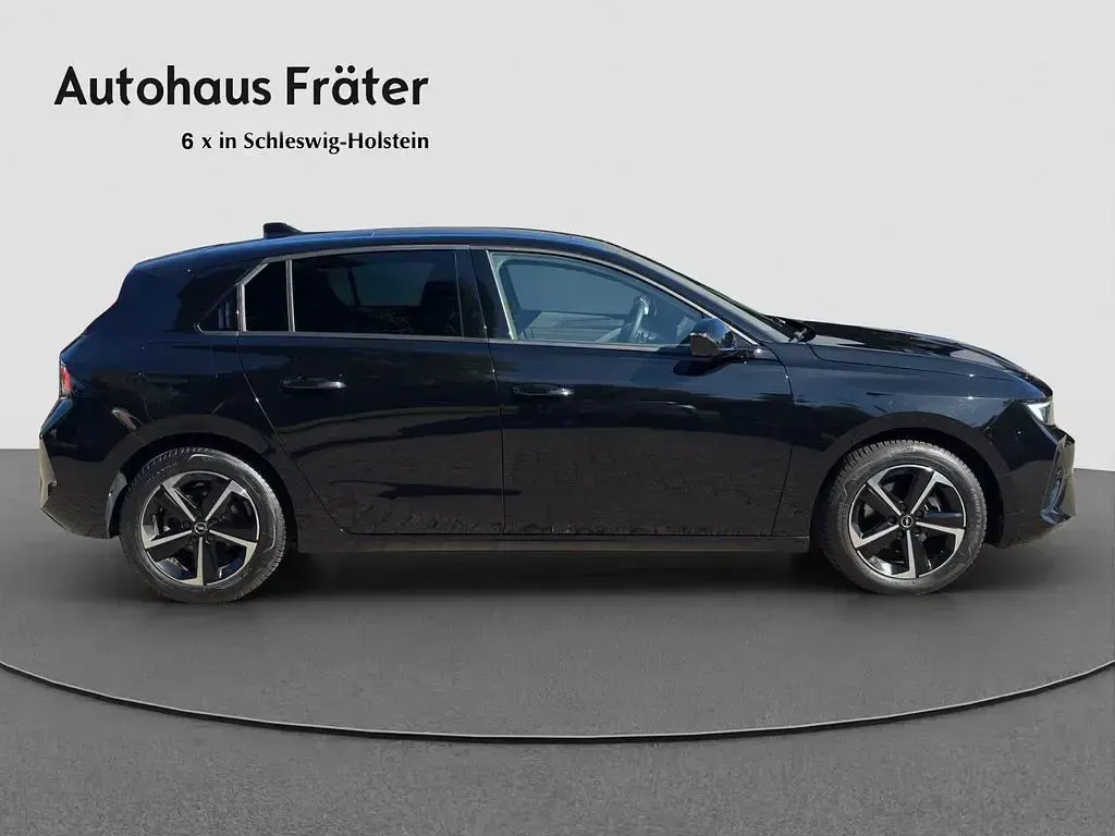 Gebraucht Opel Astra 131 PS (96 kW) 2025 Schwarz Kleinwagen