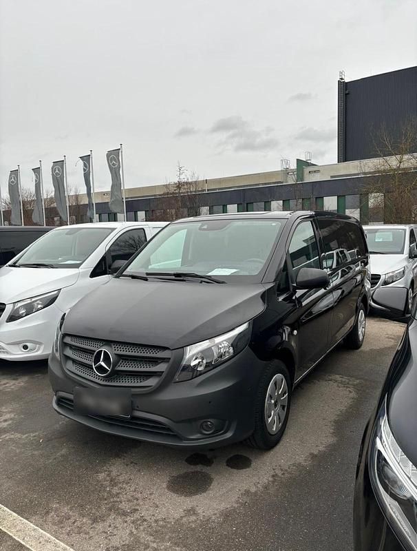 Gebraucht Mercedes Vito 136 PS (100 kW) 2018 Schwarz Van