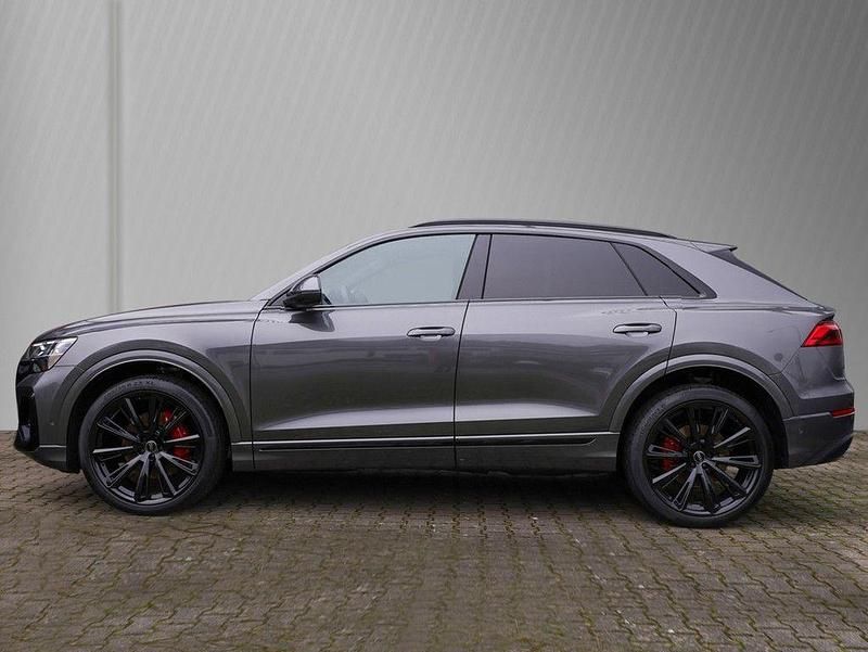 Gebraucht Audi Q8 Ambiente 286 PS (210 kW) 2024 Samuraigrau metallic SUV
