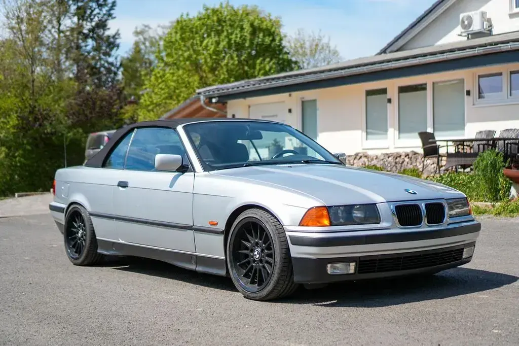 Gebraucht BMW 328 Cabriolet Performance 193 PS (141 kW) 2000 Silber Cabrio