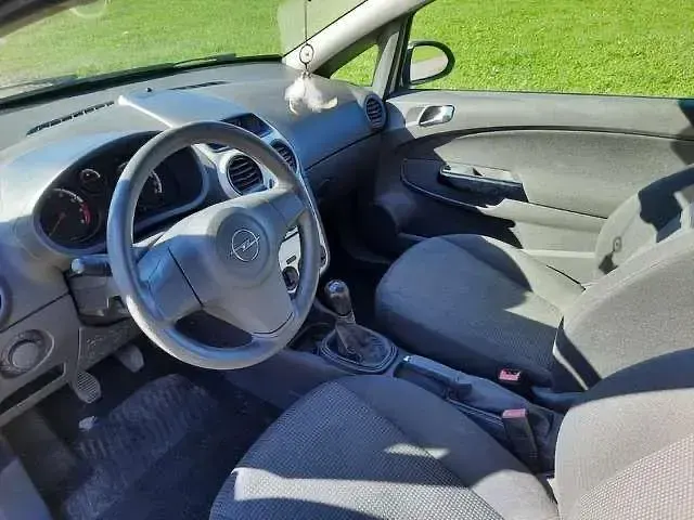 Gebraucht Opel Corsa Edition 60 PS (44 kW) 2009 Weiß Kleinwagen