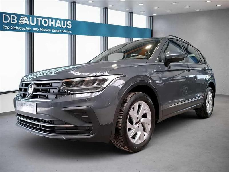 Gebraucht VW Tiguan Life 150 PS (110 kW) 2022 Grau SUV