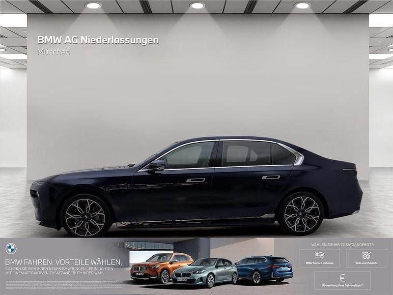 Gebraucht BMW 750e Comfort Edition 489 PS (359 kW) 2024 Blau Limousine