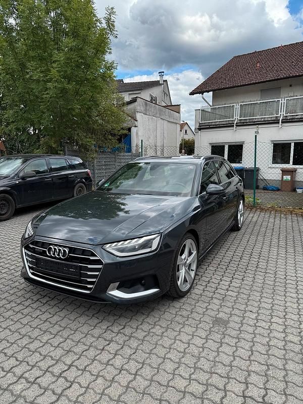 Grau Gebraucht 2020 Audi A4 Advanced Plus Kombi | 29.520 € (Etwas zu teuer) - Bild 1/4