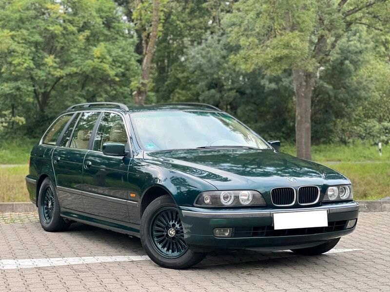 Grün Gebraucht 1998 BMW 523 Kombi | 3.700 € (Teuer) - Bild 1/4
