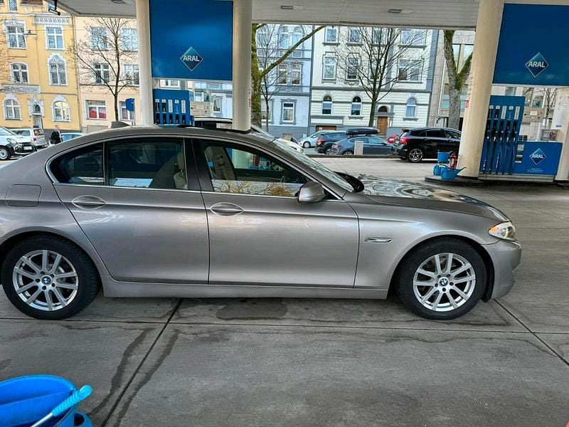 Gebraucht 2010 BMW 520 Basis Kombi | 7.000 € (Guter Preis) - Bild 1/4