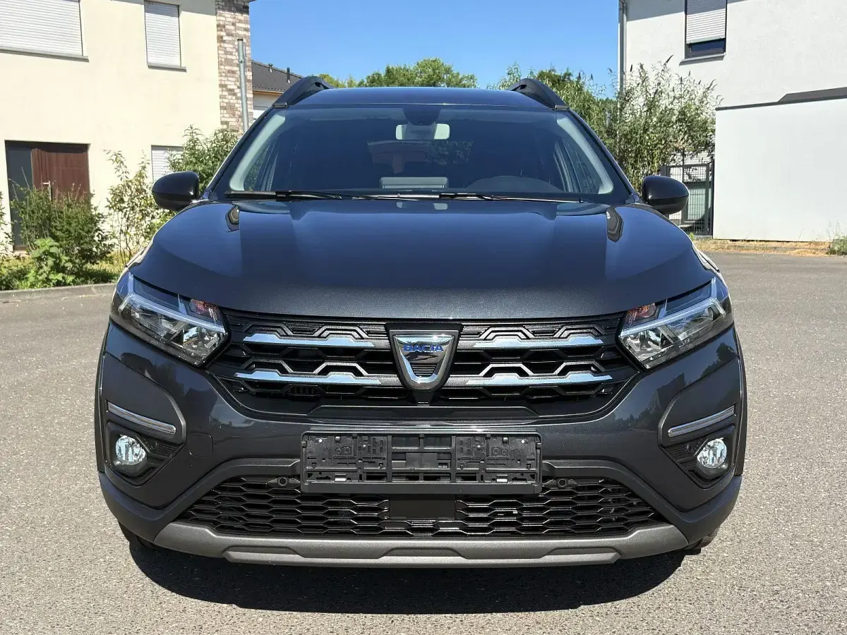 Gebraucht Dacia Jogger Extreme 101 PS (74 kW) 2022 Grau Van / Kleinbus