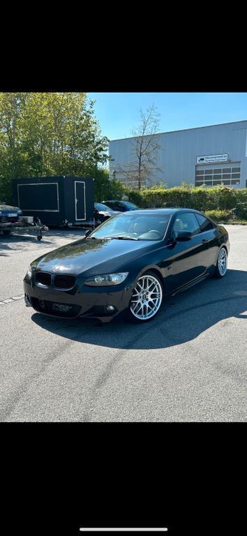 Schwarz Gebraucht 2009 BMW 335 M Sport Coupé | 14.199 € (Superpreis) - Bild 1/4