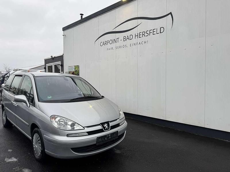 Gebraucht Peugeot 807 Tendance 128 PS (94 kW) 2006 Lackierung aluminiumgrau/meta Van / Kleinbus