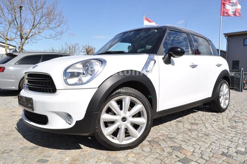 Weiß Gebraucht 2011 Mini Cooper Countryman SUV | 12.480 € (Etwas zu teuer) - Bild 1/4