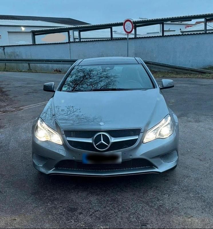 Gebraucht Mercedes E400 333 PS (244 kW) 2013 Grau Coupé