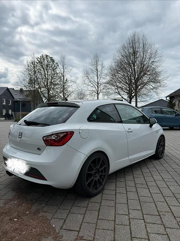 Gebraucht Seat Ibiza FR 143 PS (105 kW) 2014 Weiß Kleinwagen