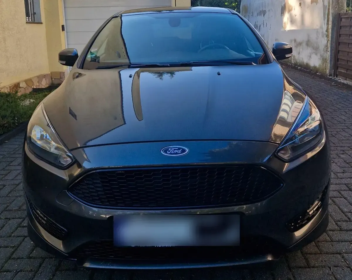 Gebraucht Ford Focus ST-Line 150 PS (110 kW) 2018 Grau Limousine
