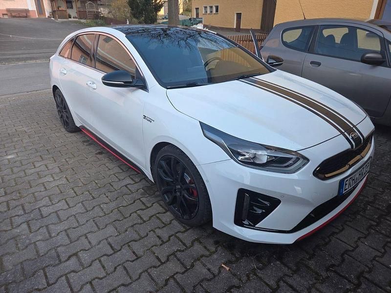 Gebraucht Kia ProCeed GT 204 PS (150 kW) 2019 Weiß Kombi